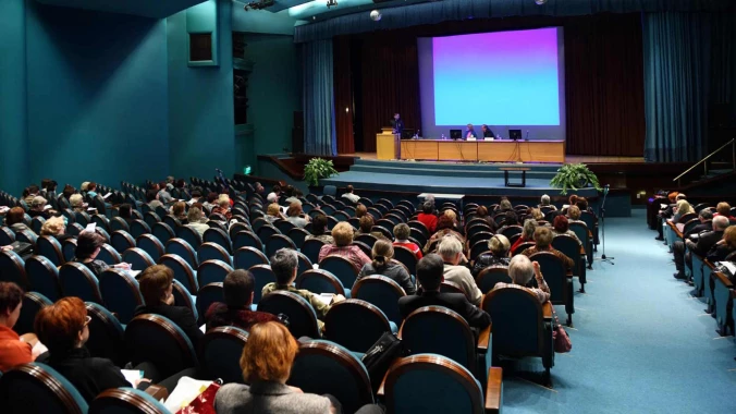 Najlepsze gadżety na targi i konferencje - przyciągnij uwagę i zapadnij w pamięć
