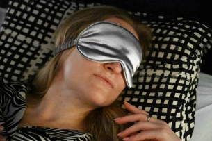 Opaska na oczy do spania VELURO - Szary