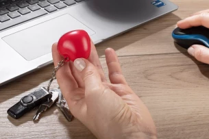 Brelok antystresowy LOVE - Czerwony